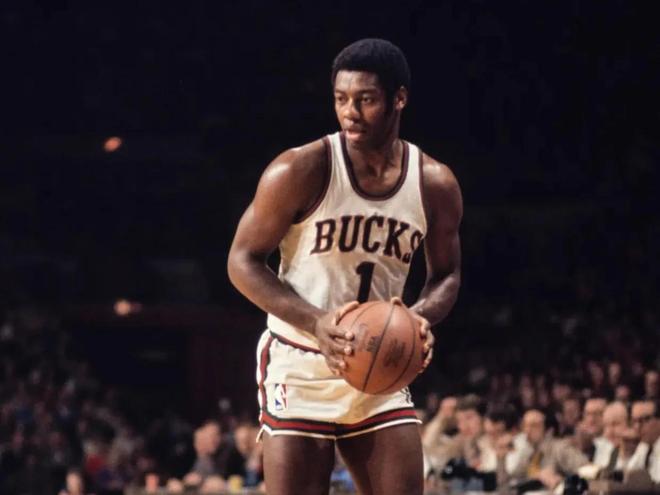 从选秀权互 从选秀权互