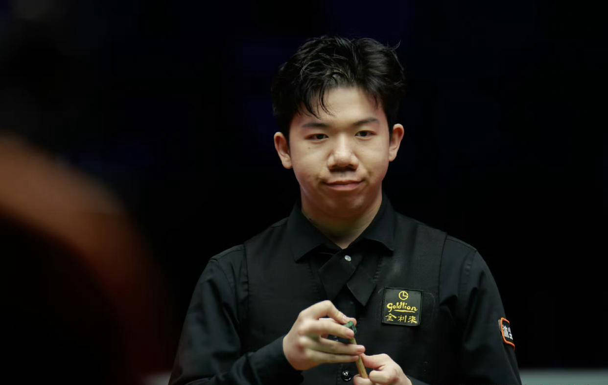 方面展现出 方面展现出